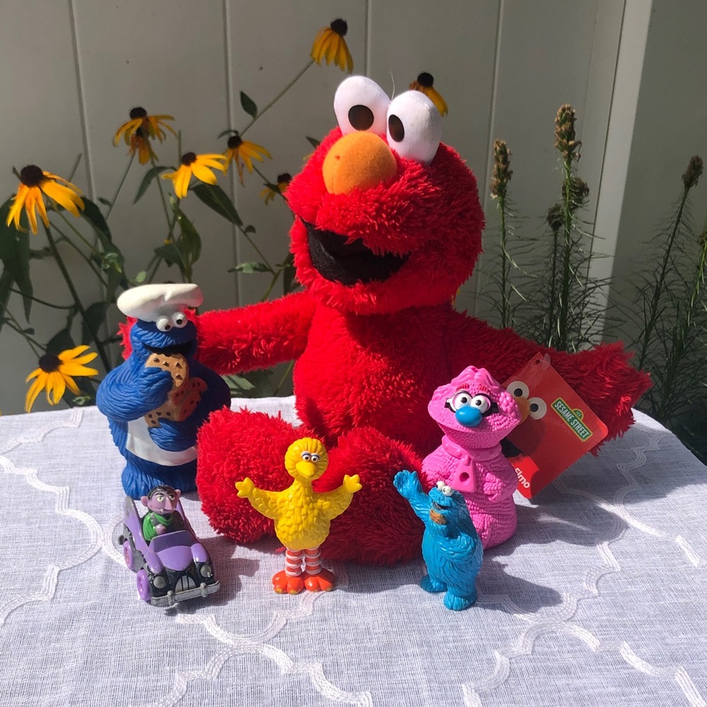 SESAME STREET Elmo NWT stuffed plush Cookie Monster The Count Race car Big Bird